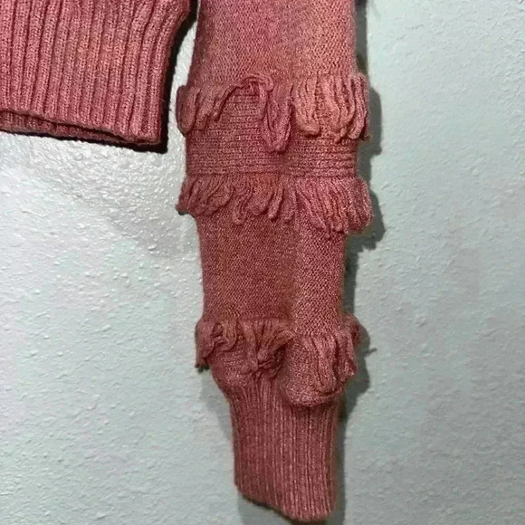 Mauve Fringe Ruffles Women's Love Tree Pink Sweater M - Picture 4 of 9